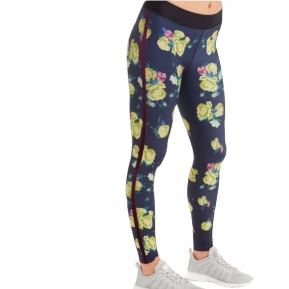 Ultracor x SoulCycle Navy Floral leggings size XS